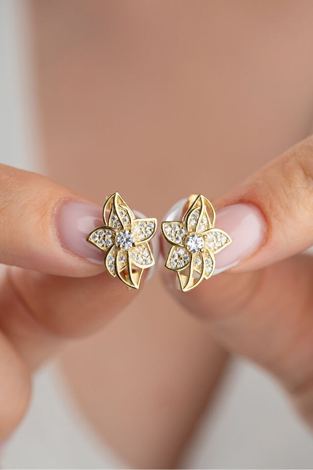 925 Ayar Gümüş Taşlı Çiçek Model Küpe Sarı
