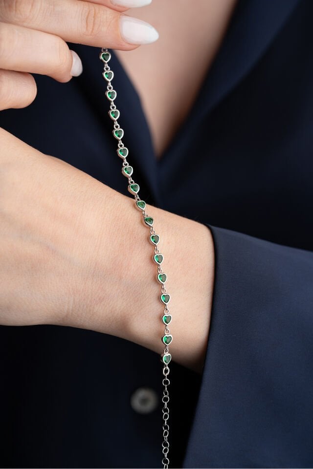 925 Ayar Gümüş Kalpli Zümrüt  Su Yolu Bileklik