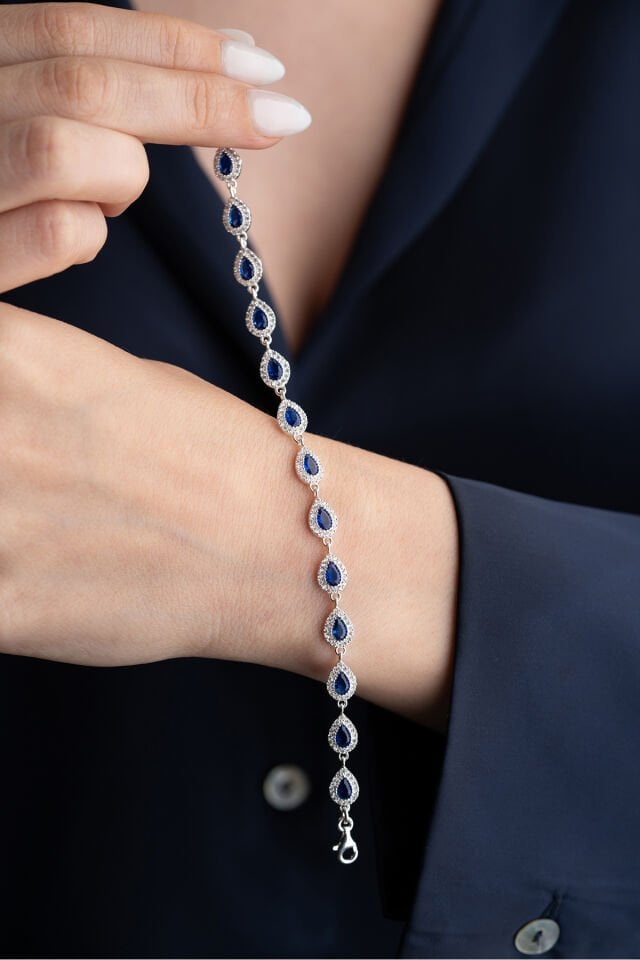 925 Ayar Gümüş Su Yolu Damla Safir Taşlı Bileklik