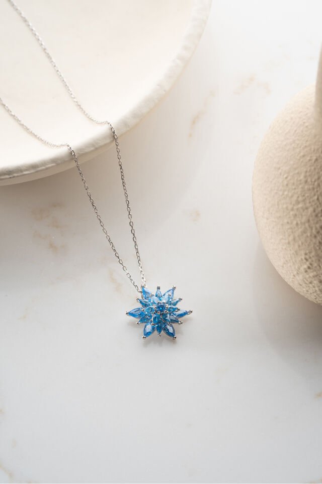 925 Ayar Gümüş Aqua Taşlı Buzlu Lotus Kolye