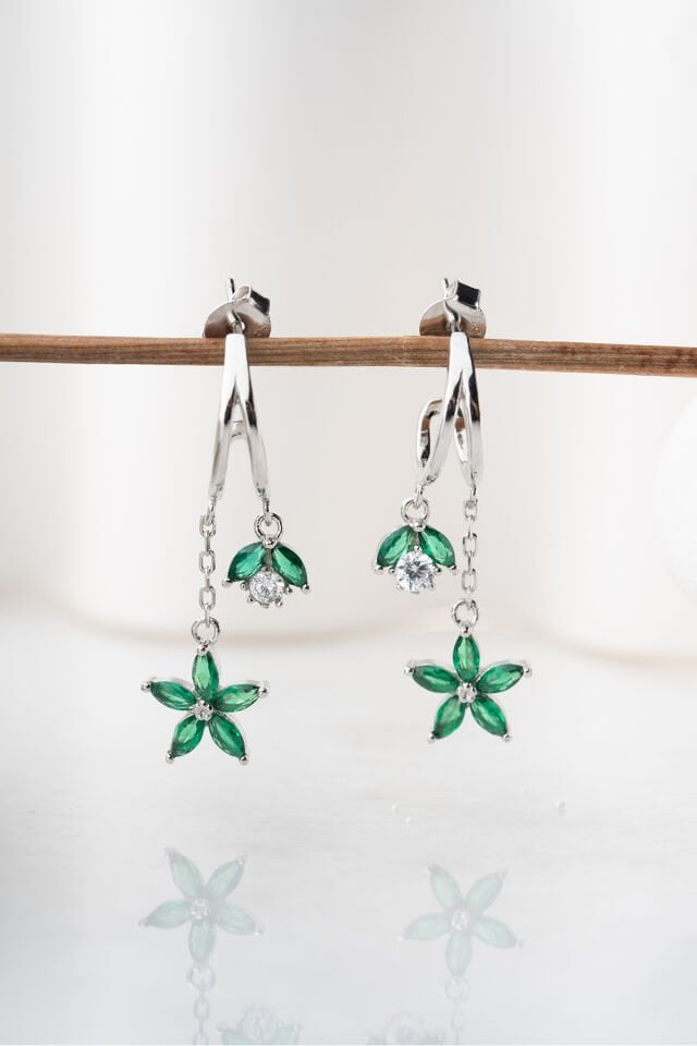 925 Ayar Gümüş Sallantılı Lotus Küpe