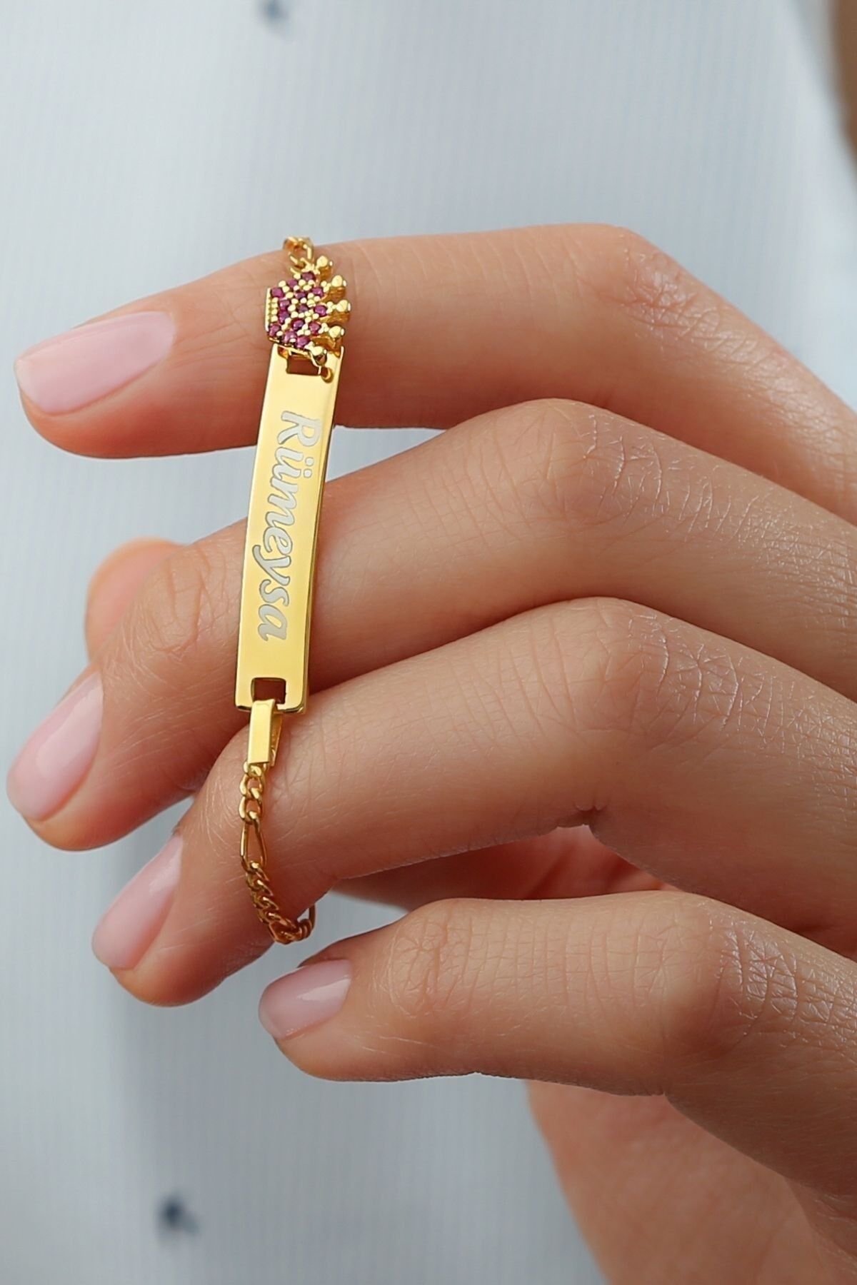 925 Ayar Gümüş Pembe Taçlı Isimli Çocuk Bileklik Gold - Tek Ebat
