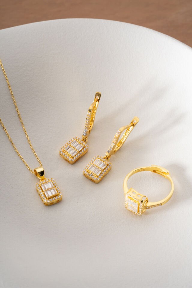 925 Ayar Gümüş Altın Kaplama Yüzük Küpe Kolye Baget Set