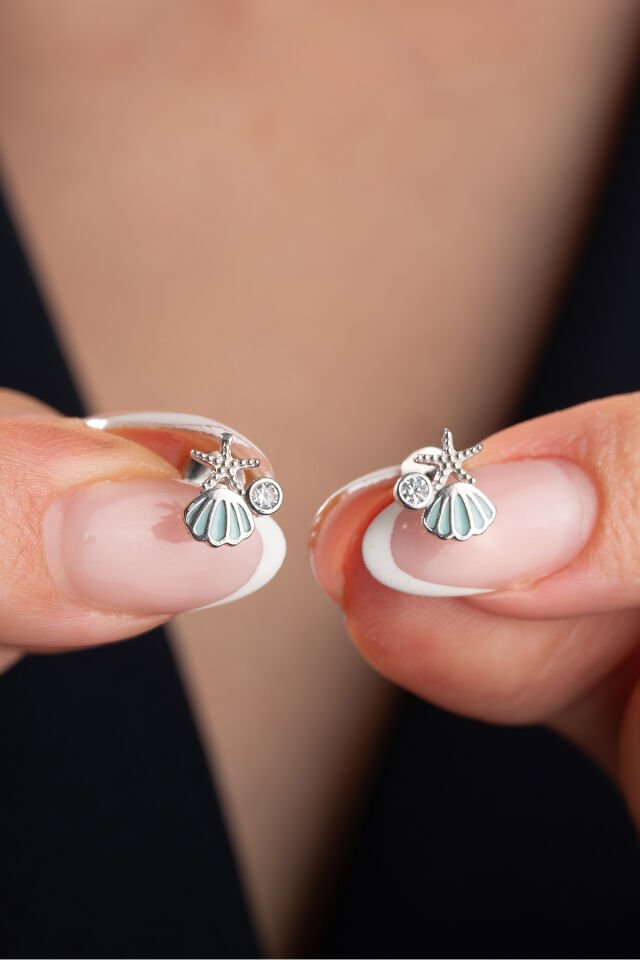 925 Ayar Gümüş Minimal Çivili Deniz Kabuğu Küpe