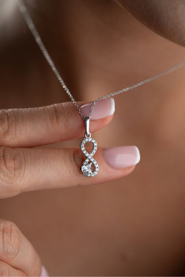 925 Ayar Gümüş Kalp Taşlı Sonsuzluk Kolye Beyaz - 45 cm