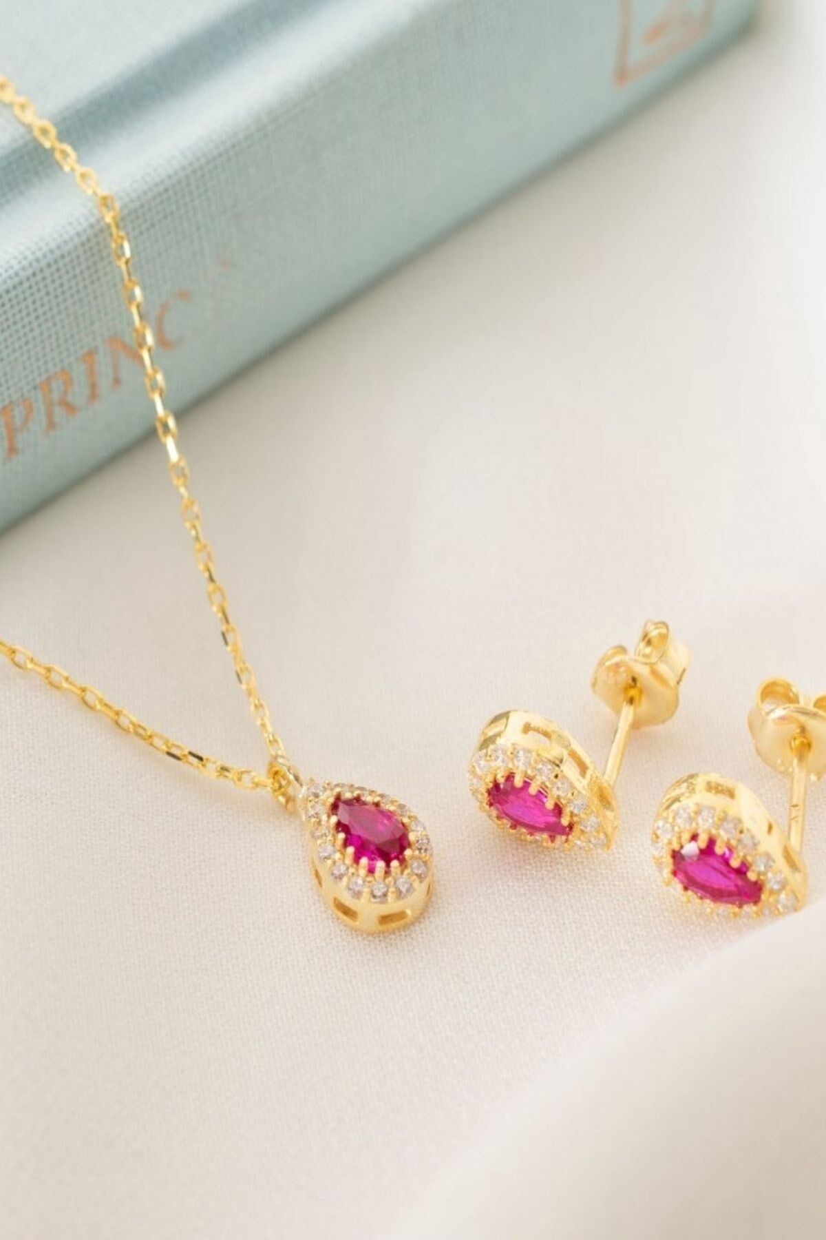 925 Ayar Gümüş Temmuz Ayı Doğum Taşı ( Ruby ) Kolye - Küpe Seti Gold - Tek Ebat