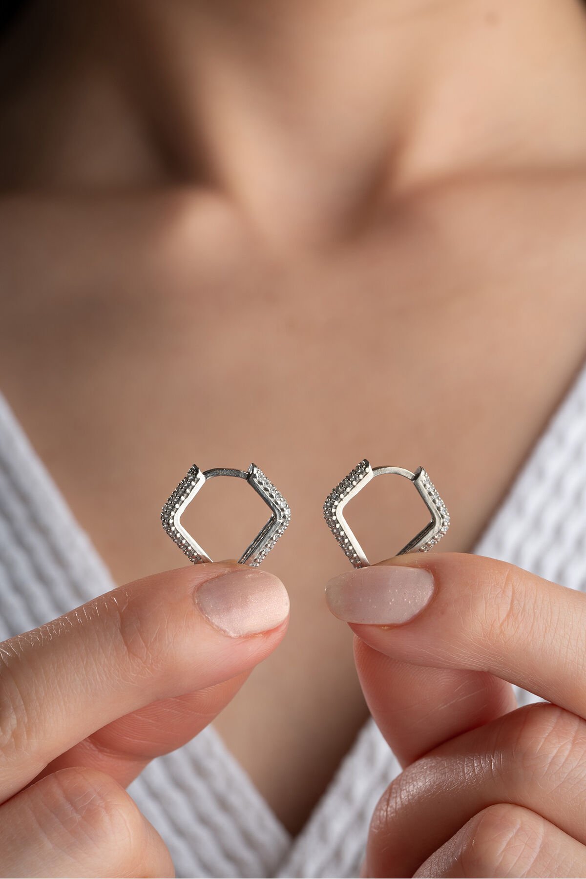 925 Ayar Gümüş Zirkon Taşlı Trend Halka Küpe Silver - Tek Ebat