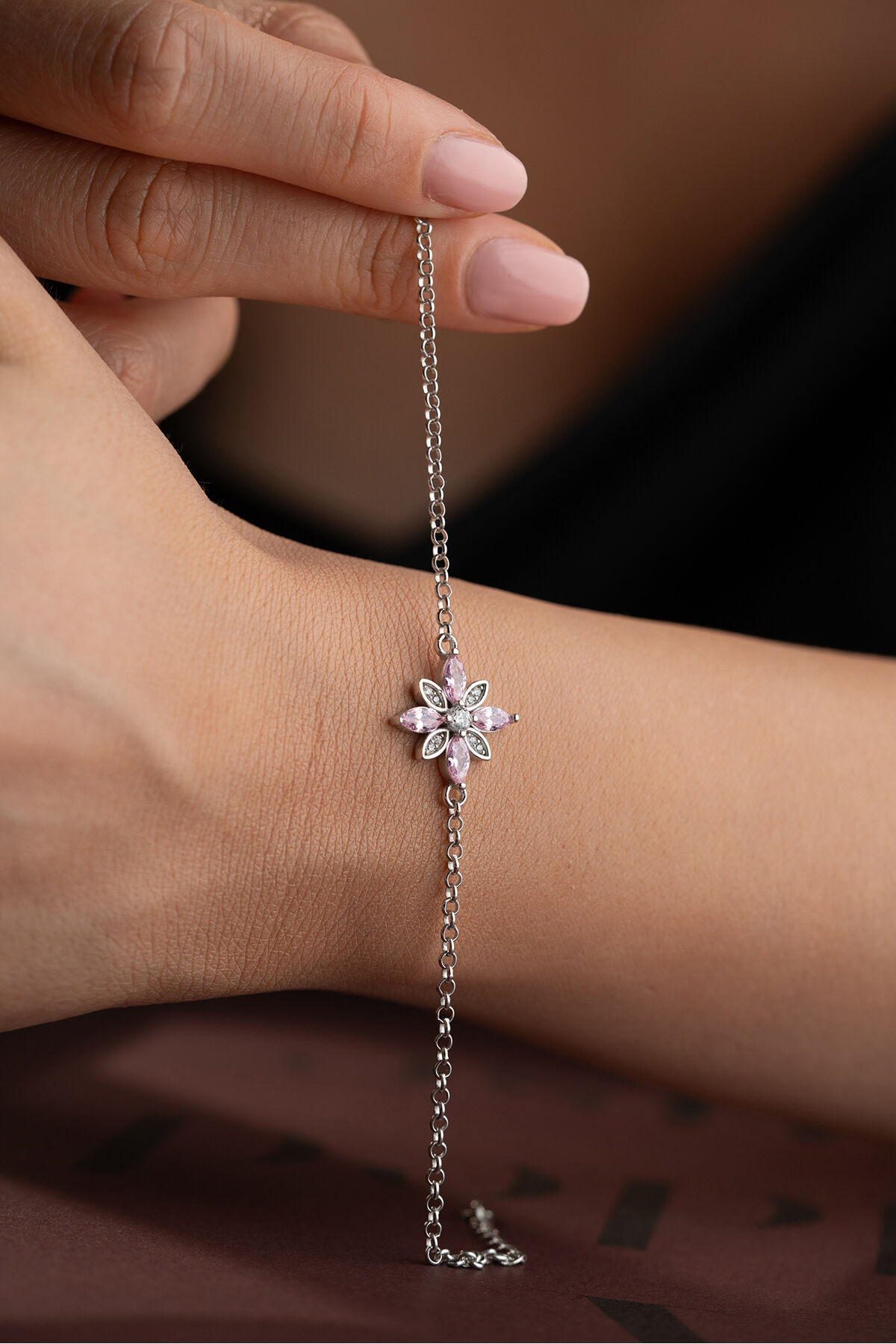 925 Ayargümüş Pembe Taşlı Çiçek Bileklik
