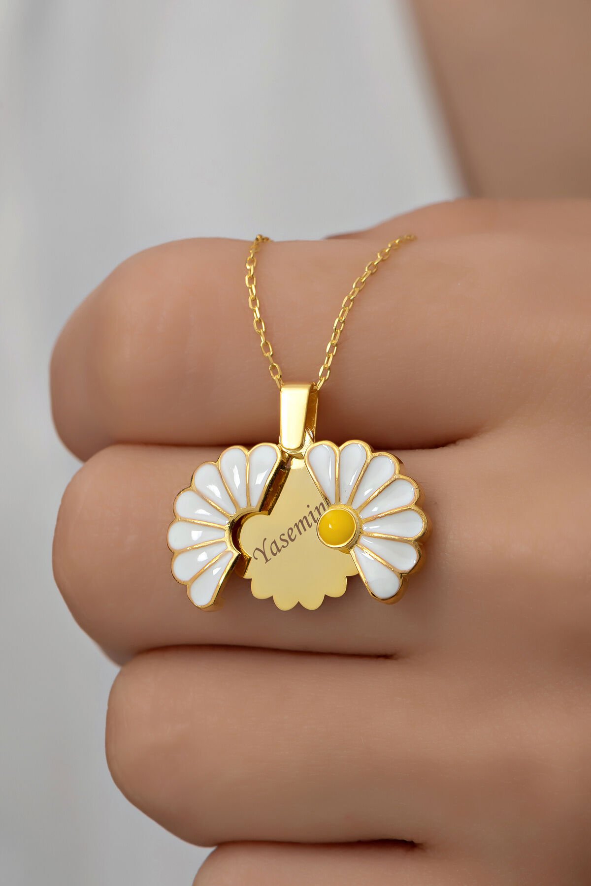 925 Ayar Gümüş Isimli Açılan Papatya Kolye Gold - Tek Ebat