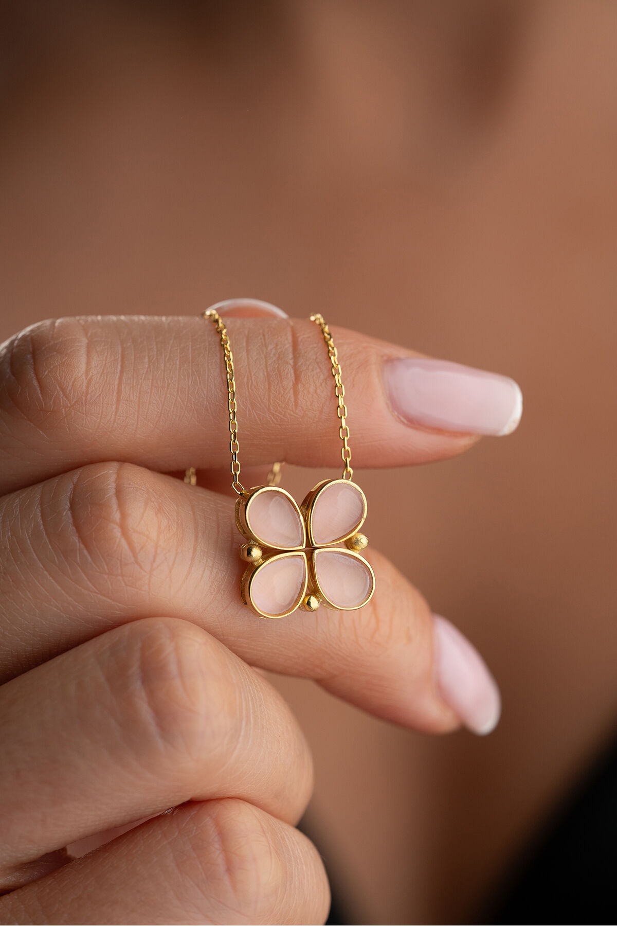 925 Ayar Gümüş Gold Pembe Doğal Taşlı Yonca Kolye