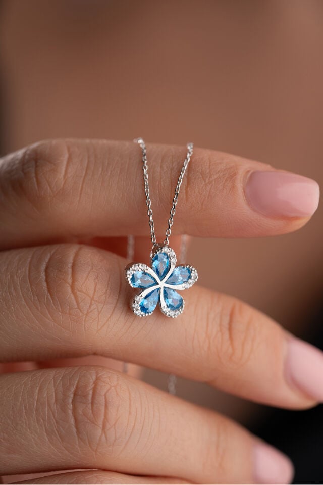 925 Ayar Gümüş Aqua Taşlı Çiçek Kolye