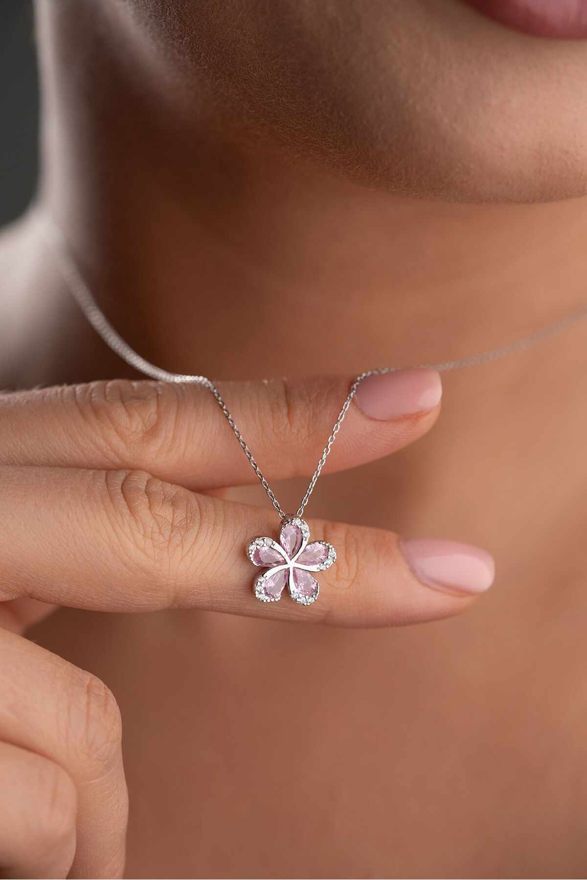 925 Ayar Gümüş Pembe Kuvars Çiçek Kolye