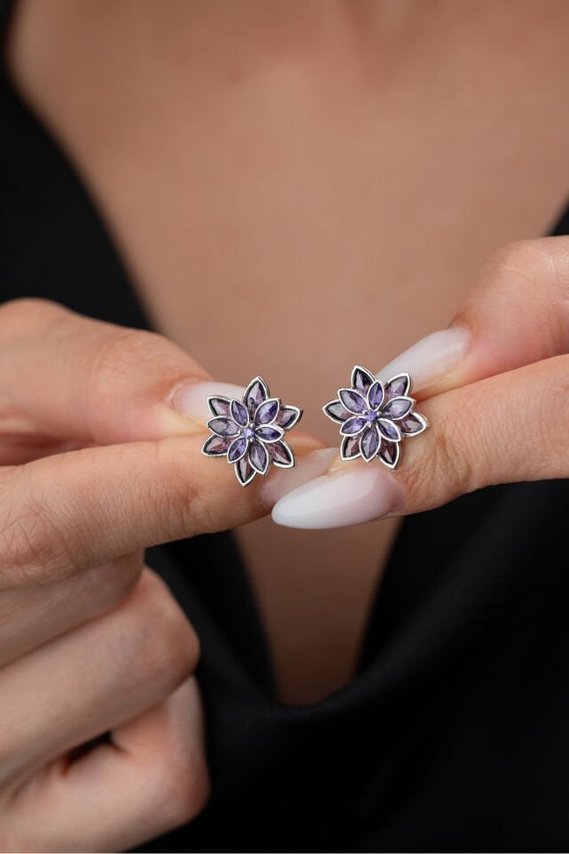 925 Ayar Gümüş Mor Taşlı Lotus Küpe