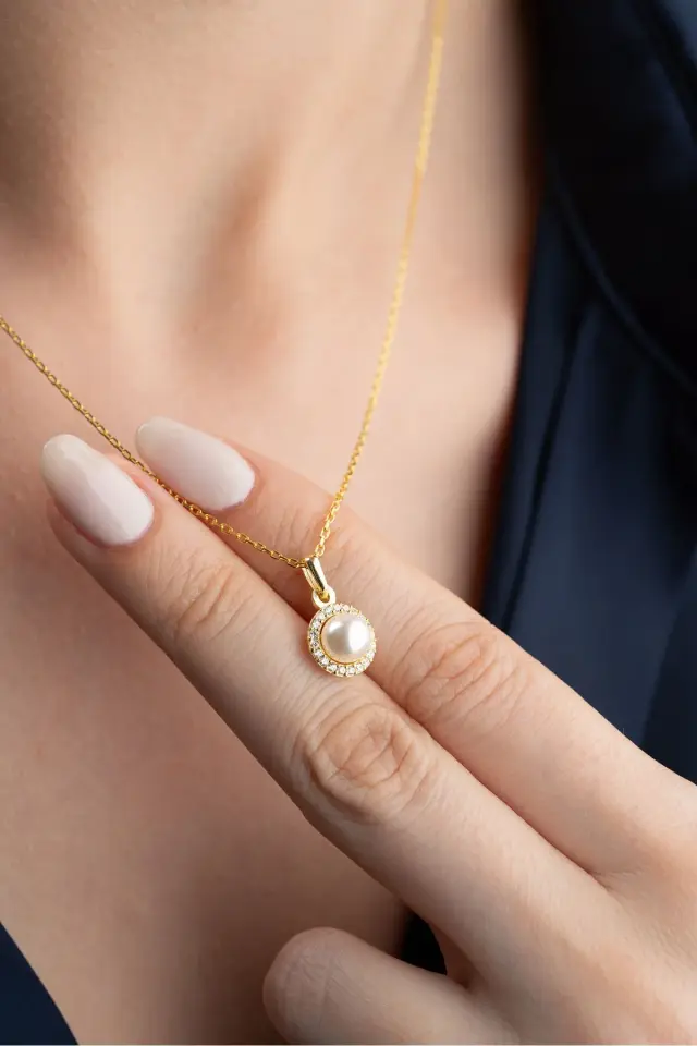 925 Ayar Gümüş İnci Model Kolye