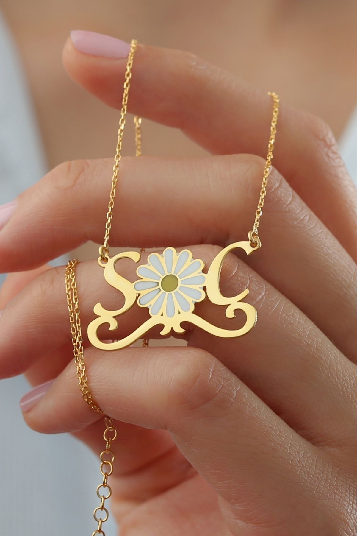 925 Ayar Gümüş Kişiye Özel Harfli Papatya Kolye Gold - Tek Ebat