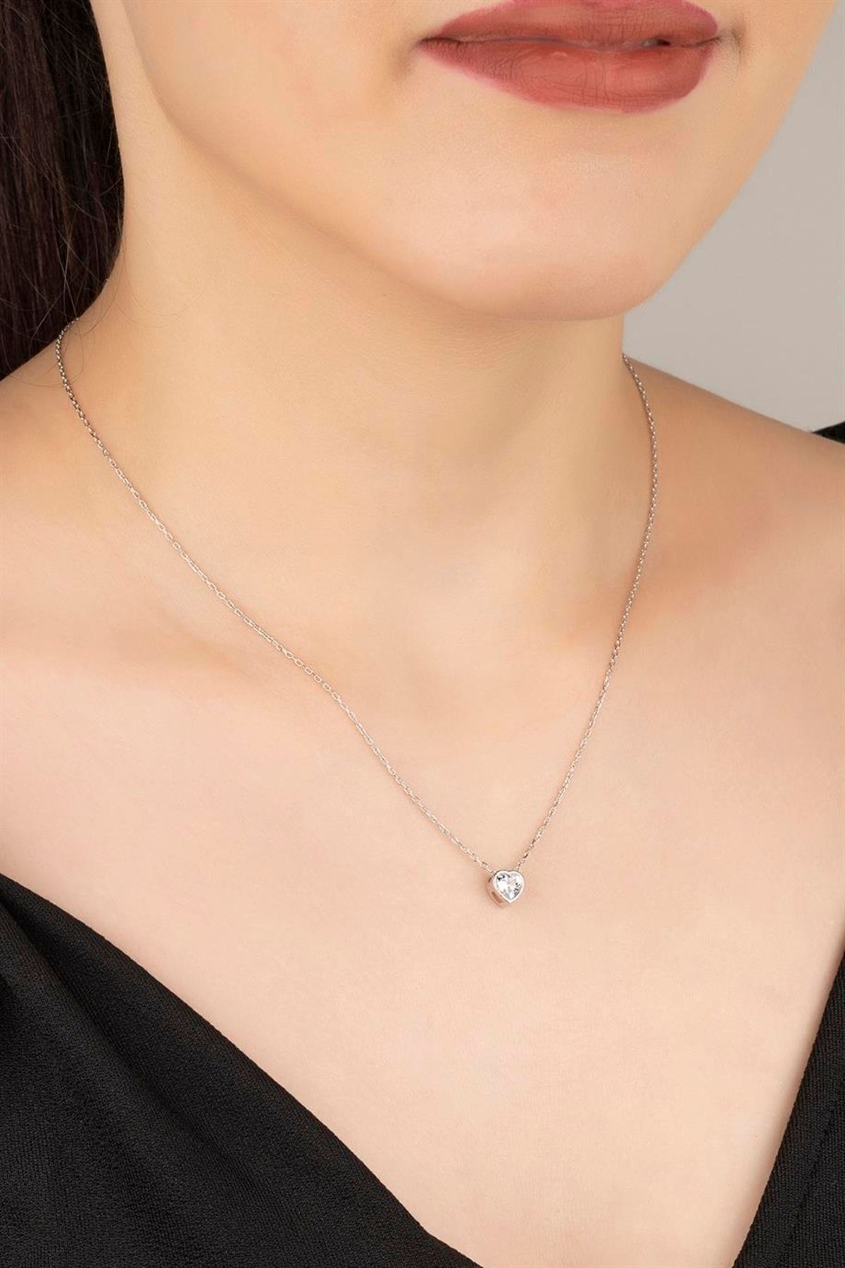 925 Ayar Gümüş Tektaş Kalp Kolye Silver - Tek Ebat