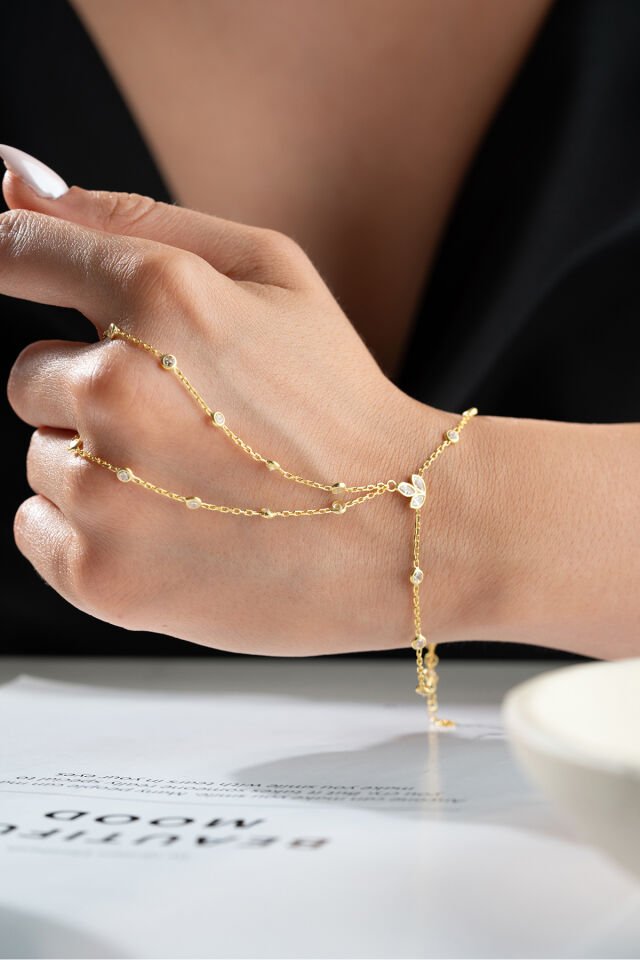 925 Ayar Gümüş Taşlı Lotus Şahmeran