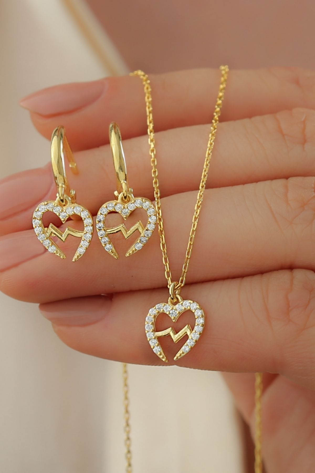 925 Ayar Gümüş Kalp Ritim Kolye Küpe Seti gold - Tek Ebat