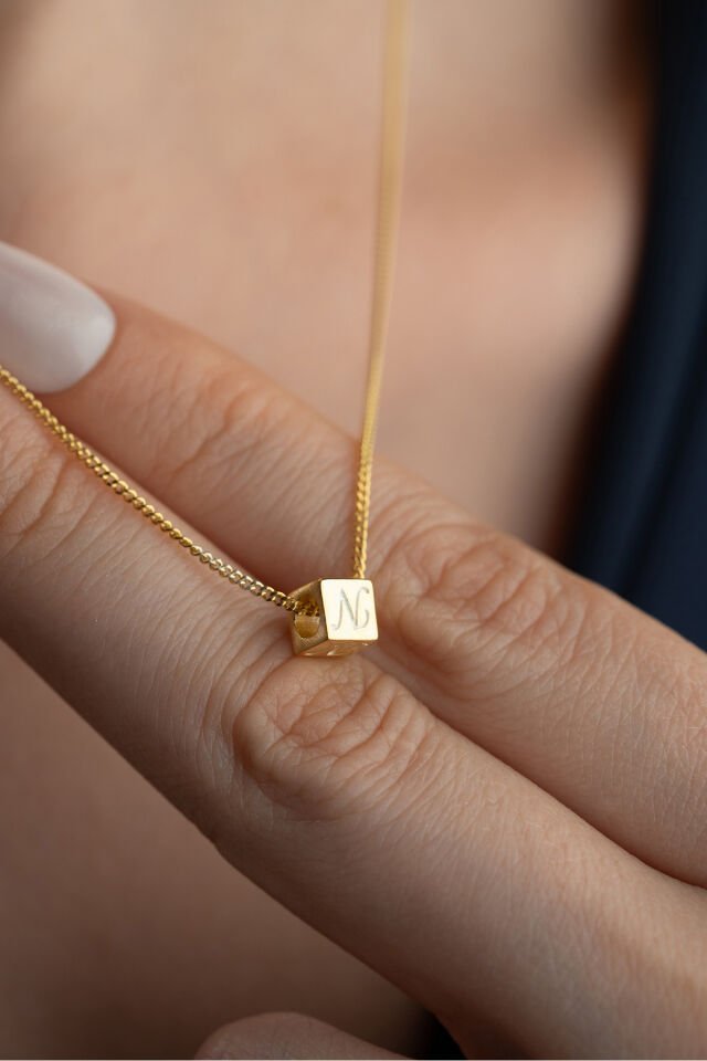 925 Ayar Gümüş Kişiye Özel Küp Harf Kolye