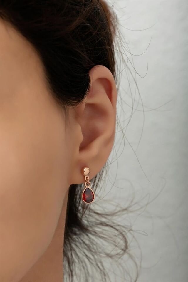 925 Ayar Gümüş Tektaş Küpe