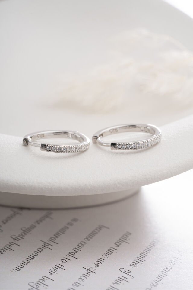 925 Ayar Gümüş Zirkon Taşlı Halka Küpe Silver