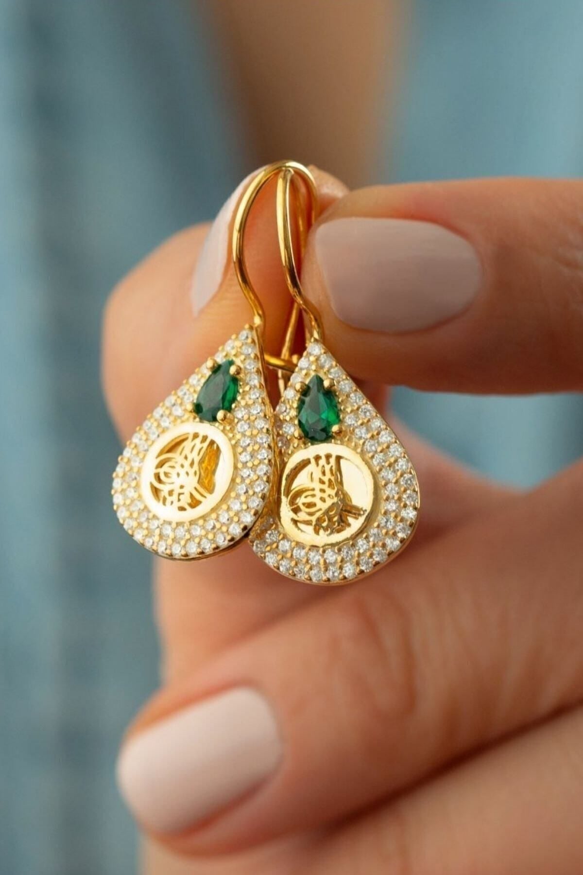 925 Ayar Gold Zirkon Taşlı Tuğralı Gümüş Küpe Gold - Tek Ebat
