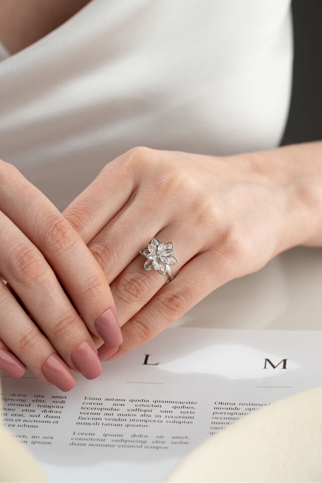 925 Ayar Gümüş Lotus Yüzük