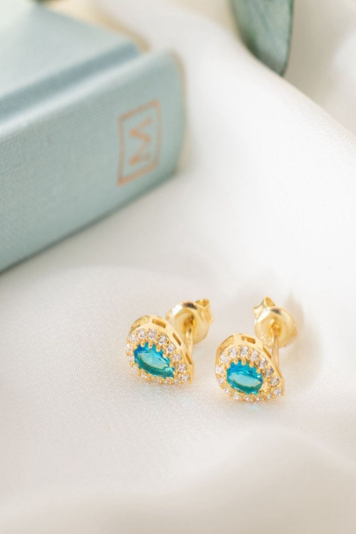 925 Ayar Gold Zirkon Taşlı Yuvarlak Aralık Ayı Blue Topaz Gümüş Küpe Gold - Tek Ebat