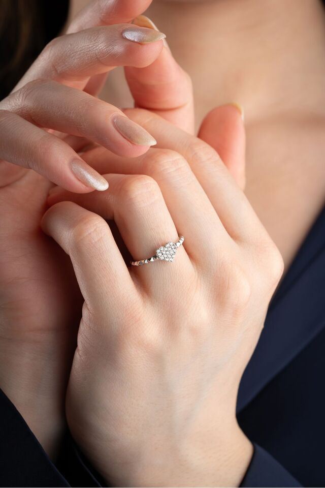 925 Ayar Gümüş Zirkon Taşlı Kalp Yüzük Silver - Tek Ebat
