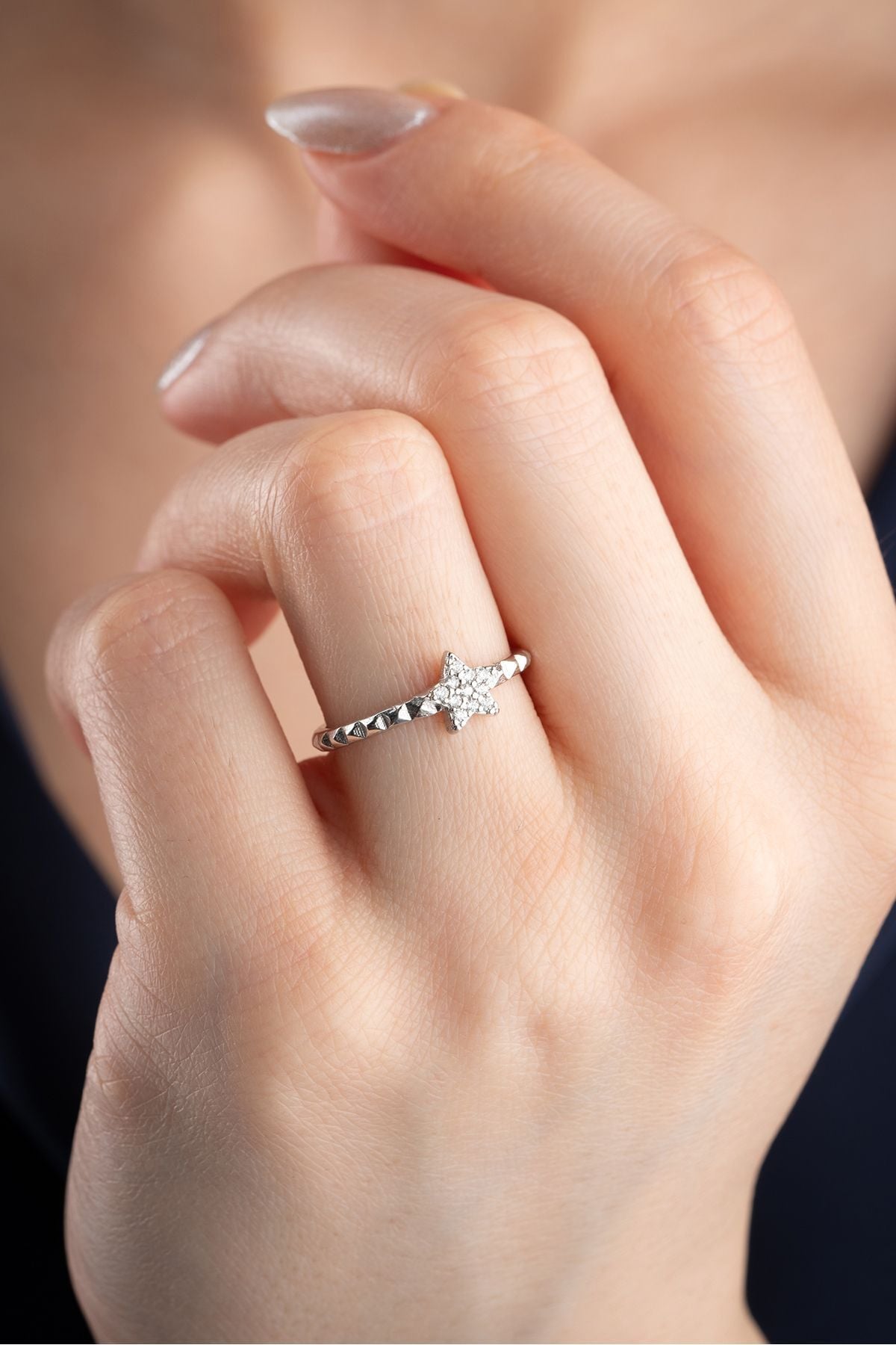 925 Ayar Gümüş Zirkon Taşlı Yıldız Yüzük Silver - Tek Ebat