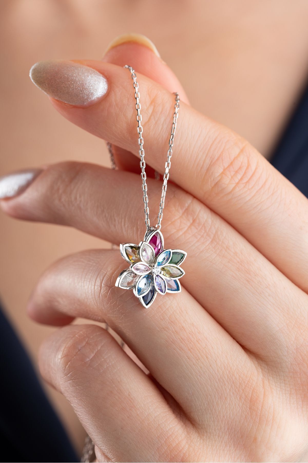 925 Ayar Gümüş Renkli Lotus Çiçeği Kolye Silver - Tek Ebat