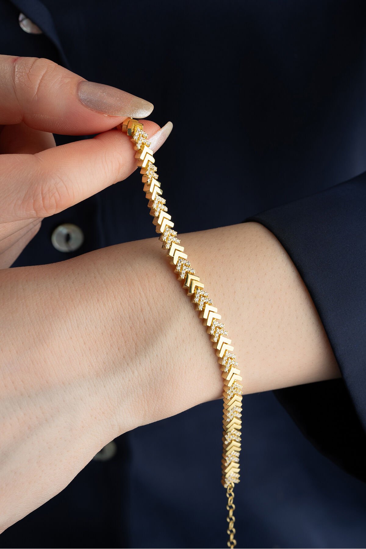 925 Ayar Gümüş Balıksırtı Model Taşlı Bileklik Gold - Tek Ebat