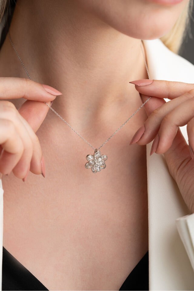 925 Ayar Gümüş Beyaz Taşlı Katmanlı Lotus Kolye Silver - Tek Ebat