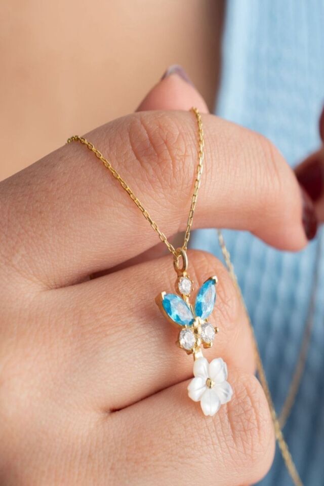 925 Ayar Gold Sedefli Gül Mavi Taşlı Kelebek Gümüş Kolye