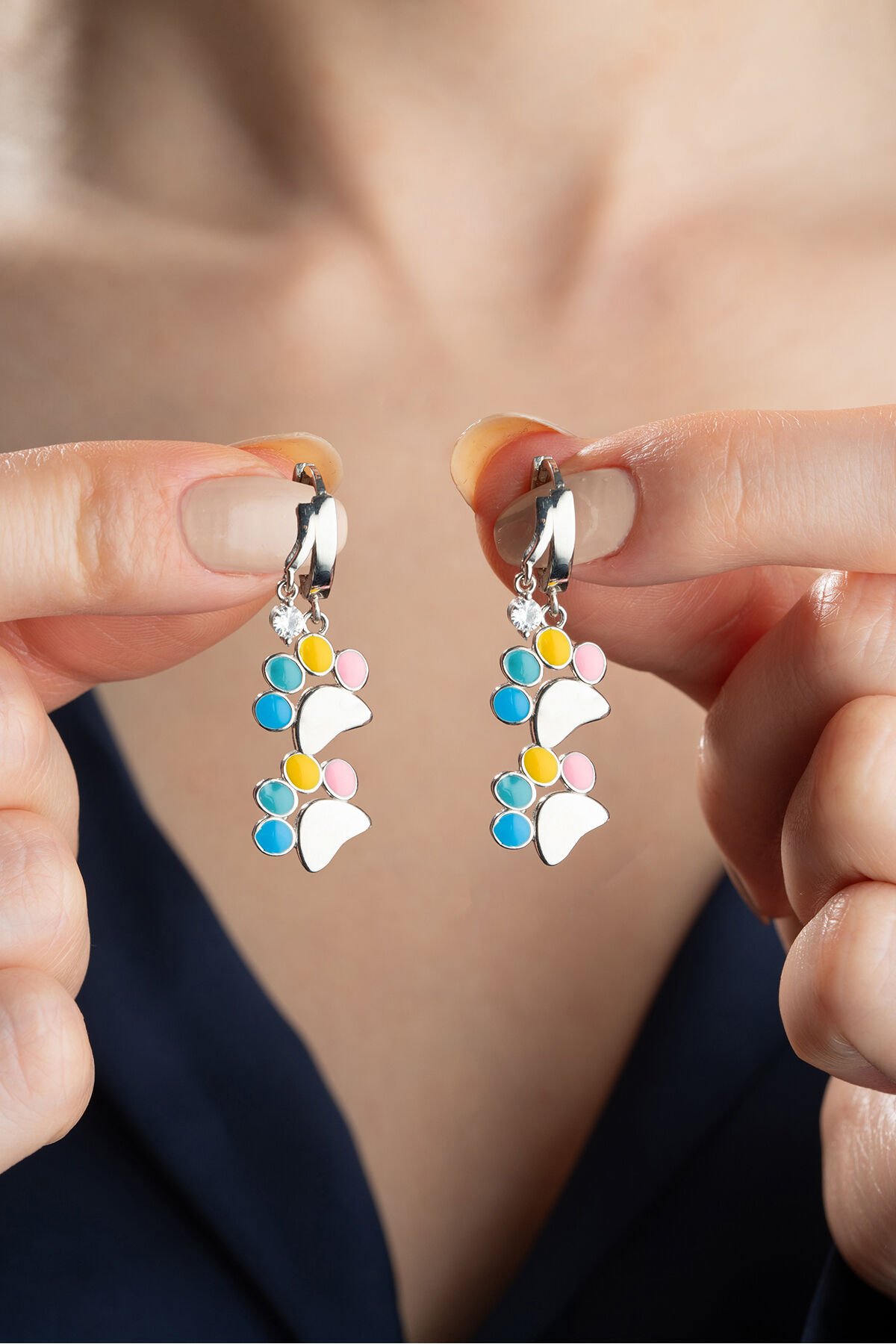925 Ayar Gümüş Çift Patili Sallantılı Küpe Silver - Tek Ebat