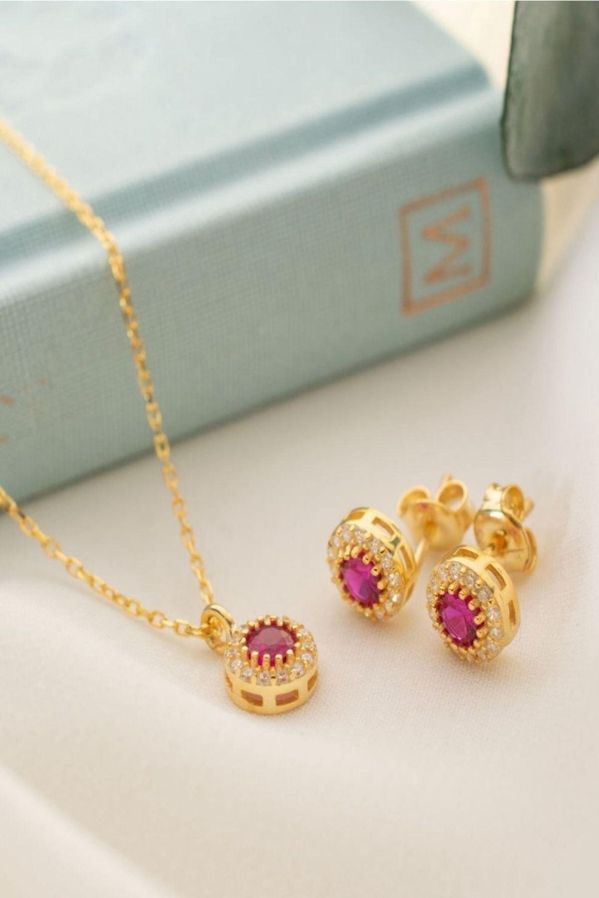 925 Ayar Gümüş Temmuz Ayı Doğum Taşı ( Ruby ) Kolye - Küpe Seti Gold - Tek Ebat