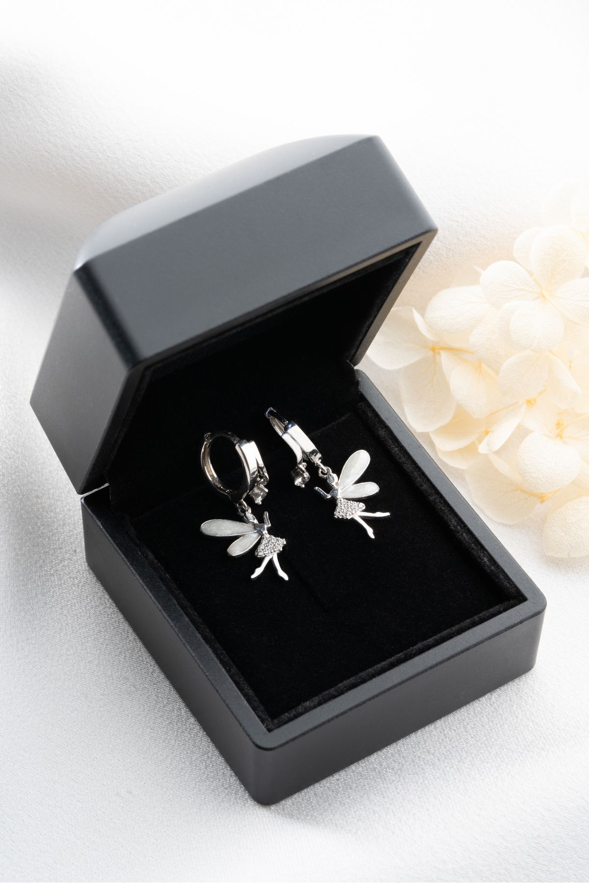 925 Ayar Gümüş Işıklı Kutuda Peri Küpe Silver - Tek Ebat