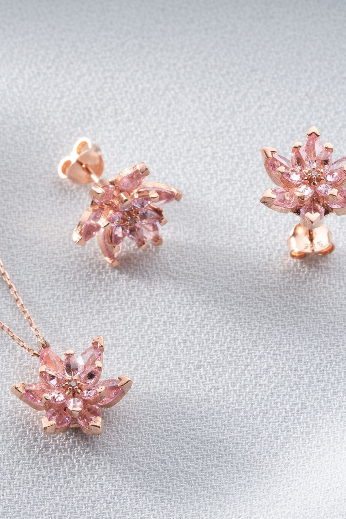 925 Ayar Gümüş Pembe Lotus Çiçeği Kolye Küpe Seti Rose - Tek Ebat