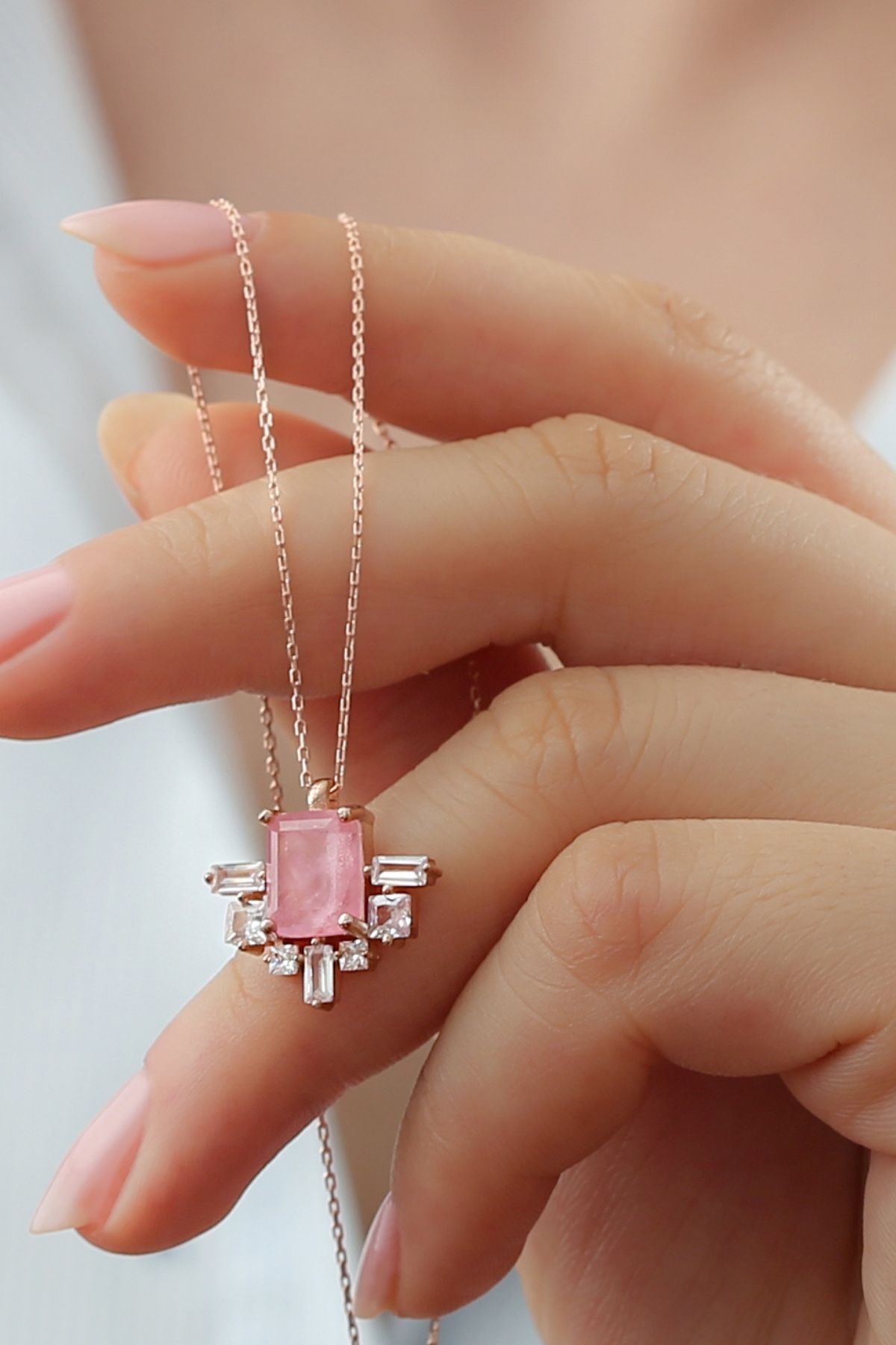 925 Ayar Gümüş Baget Taşlı Kolye Rose - Tek Ebat