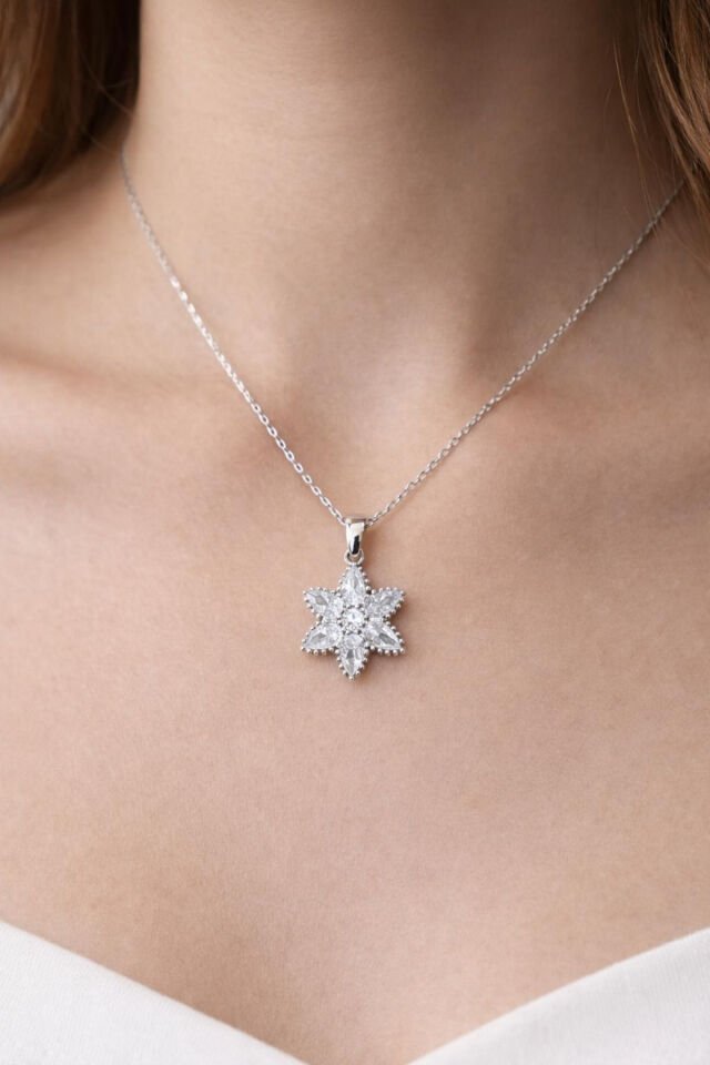 925 Ayar Gümüş Işıklı Kutuda Lotus Takı (Kolye-Bileklik) Set